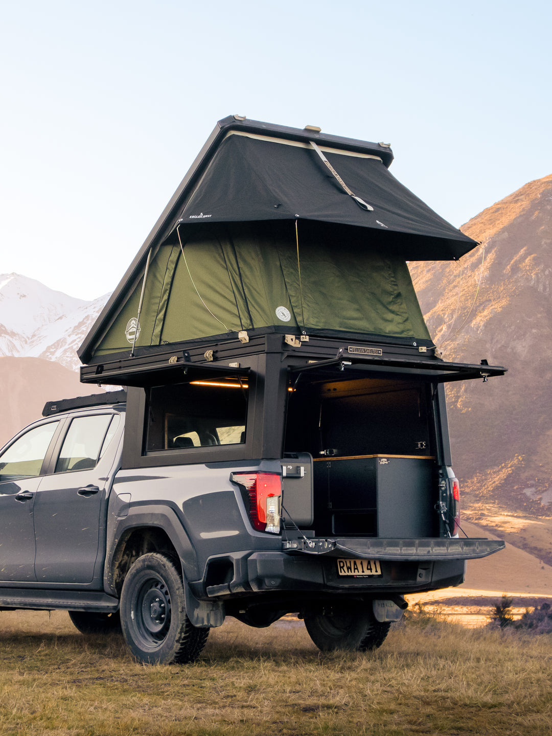 Eagle's nest Canopy Camper - Toyota Hilux